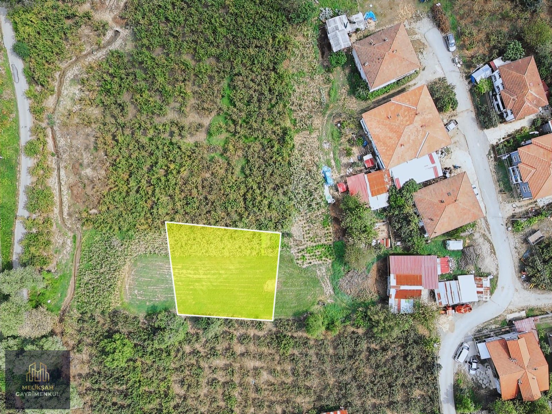 Sakarya Hendek Kemaliye Satılık Arsa 648 m² – Yatırımlık