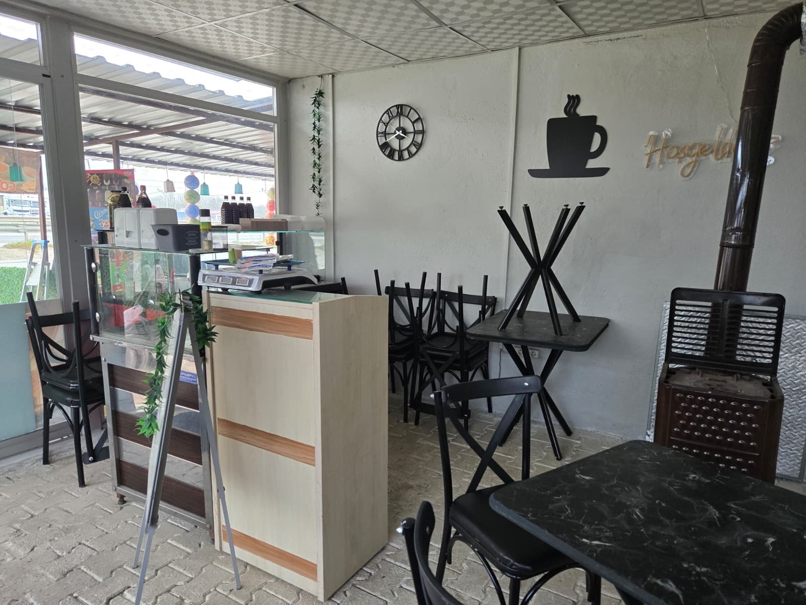 Hendek Büyükdere’de Fırsat! Devren Kiralık Market & Çiğköfte Dükkanı - Kiralık İş Yeri fotoğraf 14